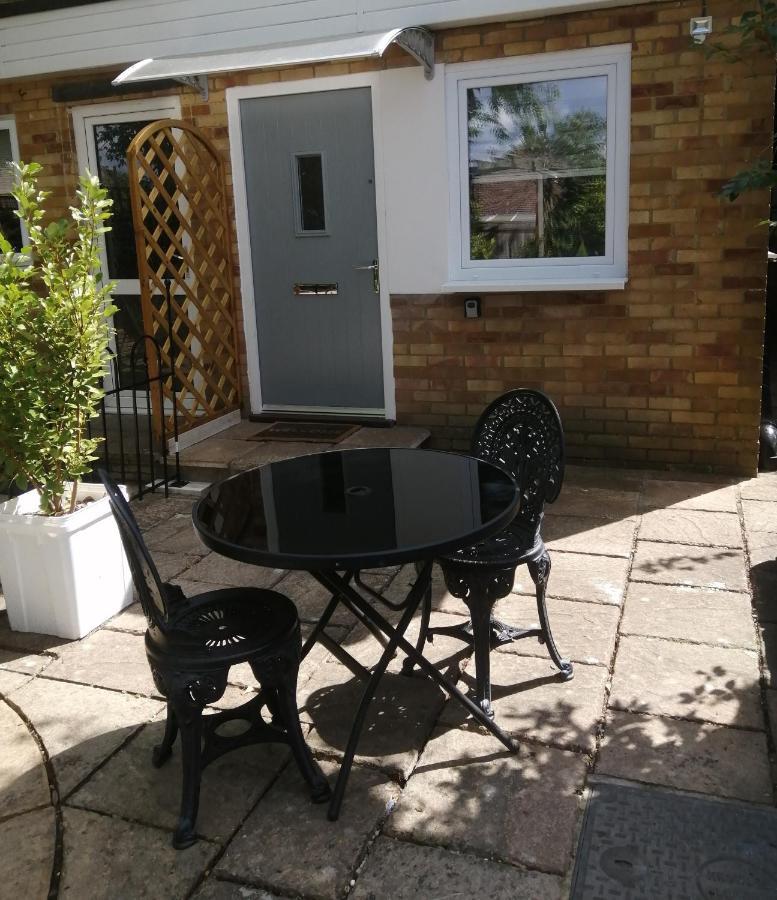 Quest Fulfiller - Near General Hospital, Free Parking & Garden Lägenhet Southampton Exteriör bild